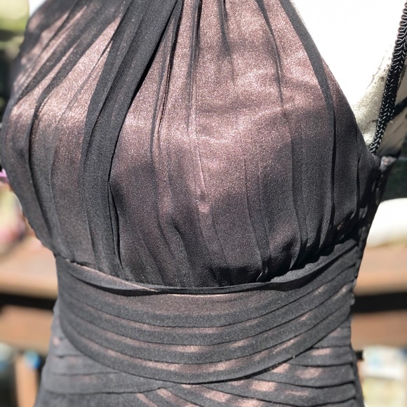 Dress - Picture 8 of 8